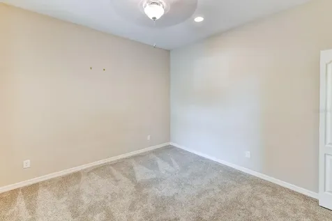1921 Orange Lake Cove Bradenton FL 34211