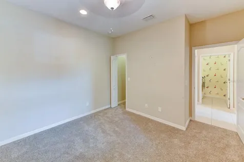 1921 Orange Lake Cove Bradenton FL 34211