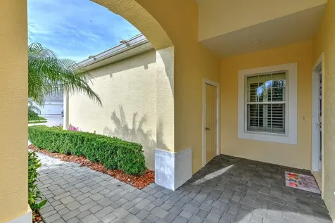 1921 Orange Lake Cove Bradenton FL 34211