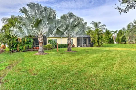 1921 Orange Lake Cove Bradenton FL 34211