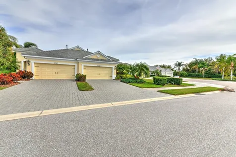 1921 Orange Lake Cove Bradenton FL 34211