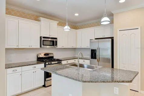 1921 Orange Lake Cove Bradenton FL 34211