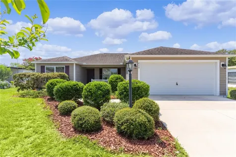 806 Silver Oak Avenue Lady Lake FL 32159