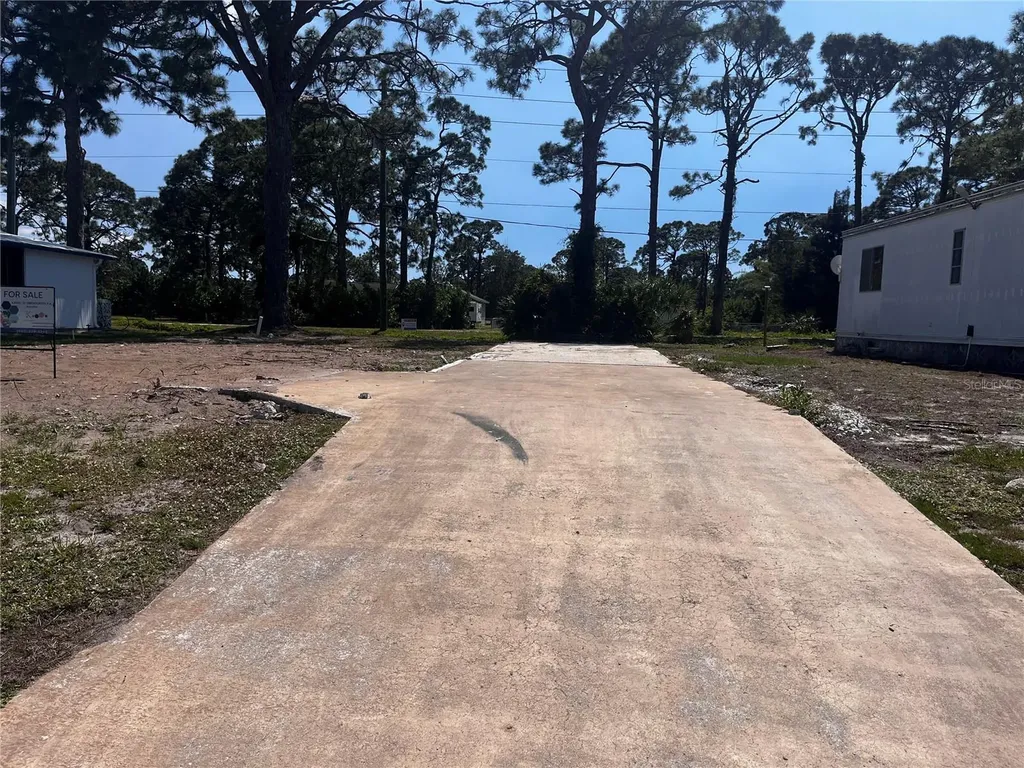 181 S Fiji Circle Englewood FL 34223