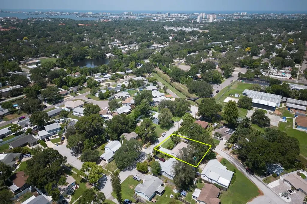 5967 5th Avenue S St Petersburg FL 33707