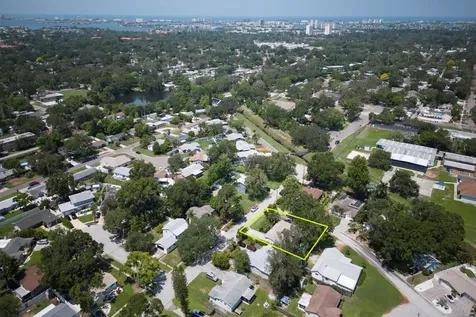 5967 5th Avenue S St Petersburg FL 33707