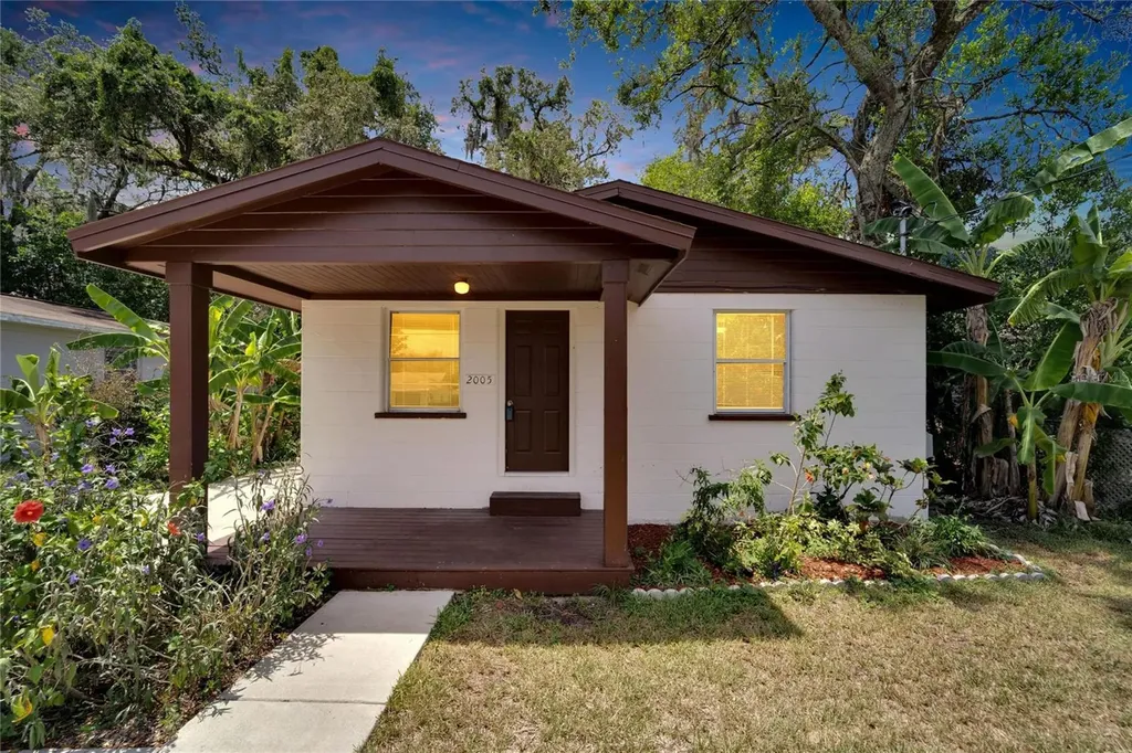 2005 E Humphrey Street Tampa FL 33604