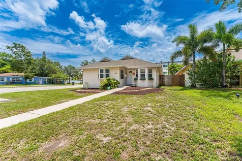 100 42nd Avenue N St Petersburg FL 33703