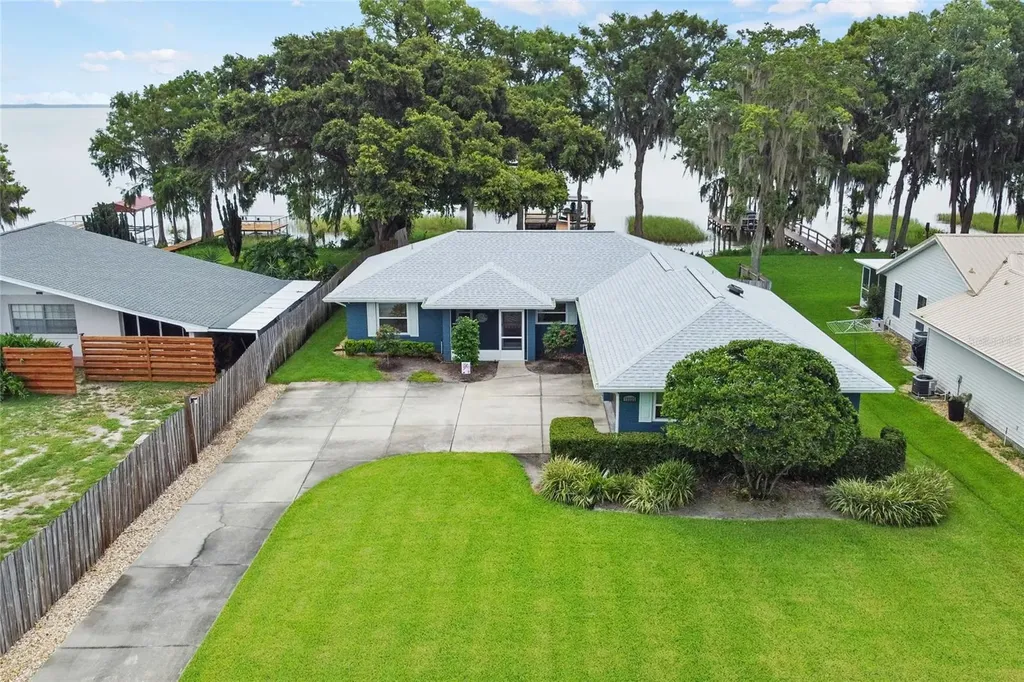 12225 Virginia Drive Leesburg FL 34788