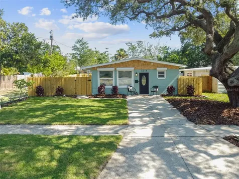 5018 7th Avenue N St Petersburg FL 33710