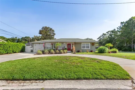 5401 32nd Avenue N St Petersburg FL 33710