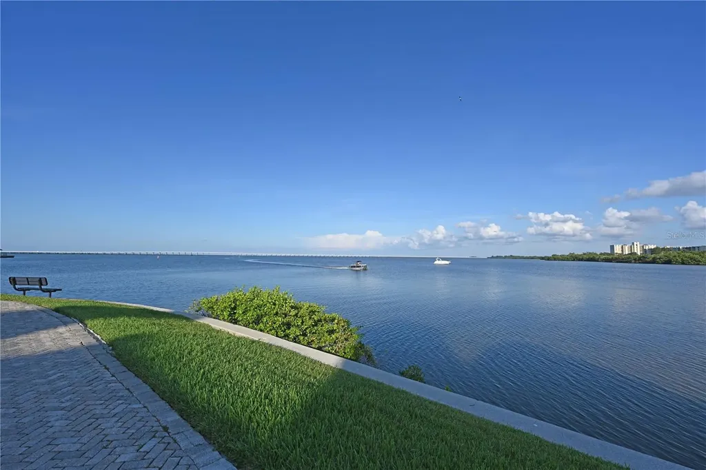 2755 Via Capri Drive Clearwater FL 33764
