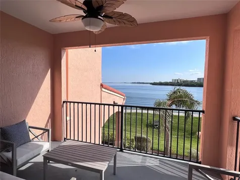 2755 Via Capri Drive Clearwater FL 33764