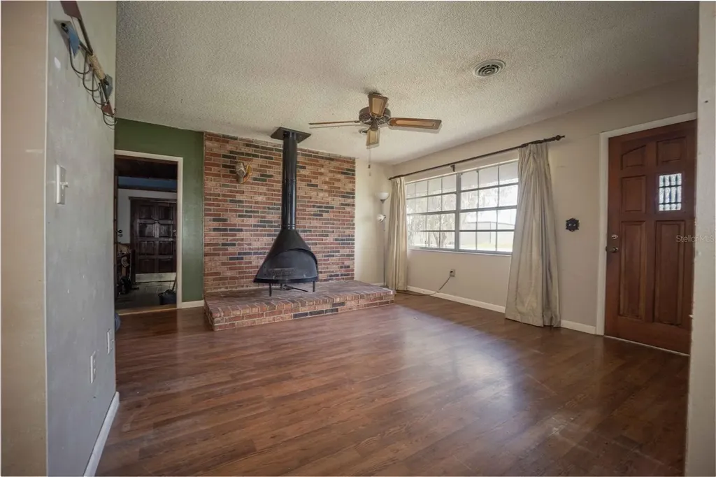 9701 E Warm Springs Avenue Coleman FL 33521