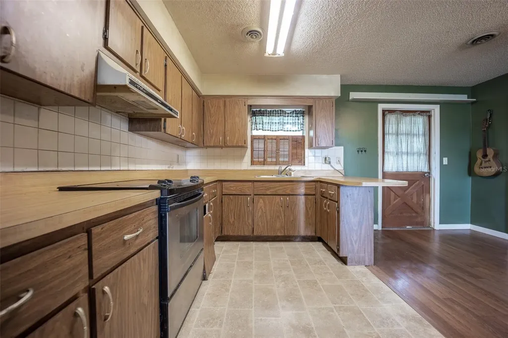 9701 E Warm Springs Avenue Coleman FL 33521