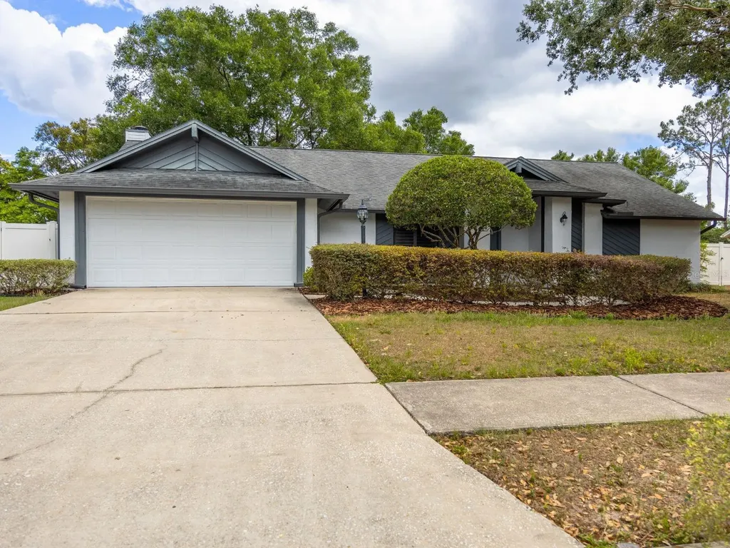 3050 Avalon Terrace Drive Valrico FL 33596