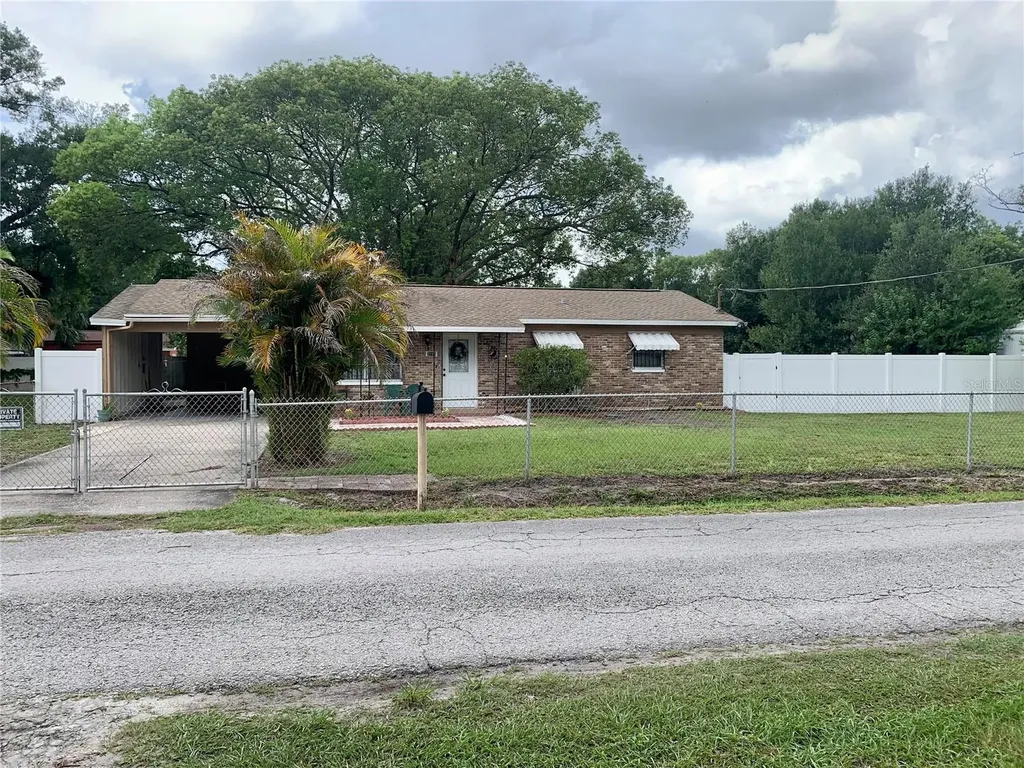 7216 N Lincoln Avenue Tampa FL 33614