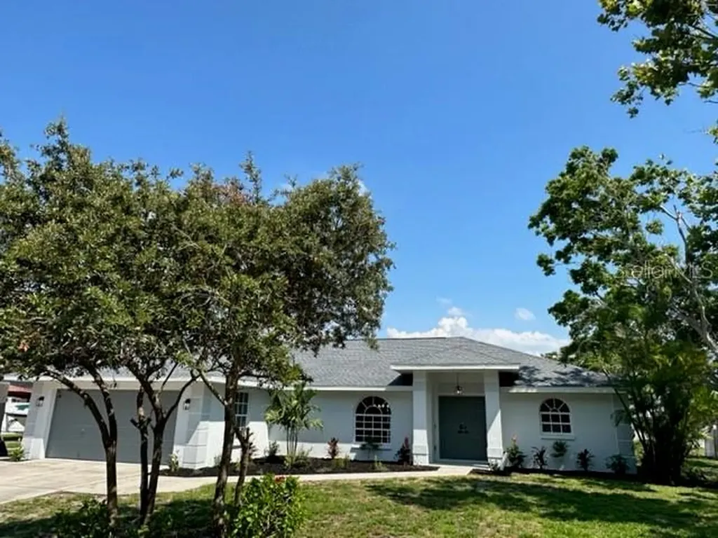 1041 Southland Road Venice FL 34293