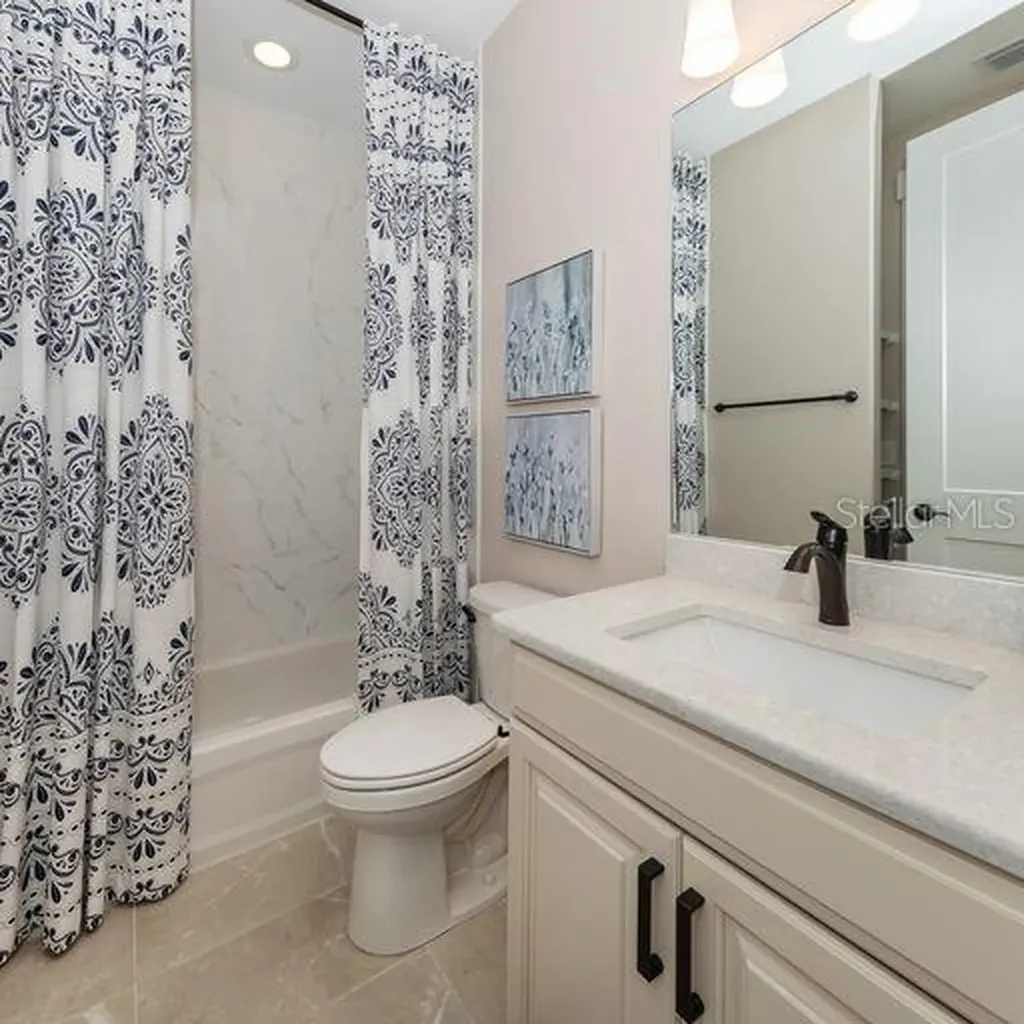 938 E Venice Avenue Venice FL 34285