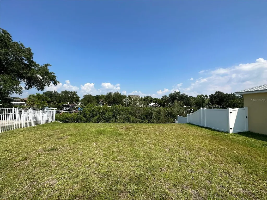 421 Bahama Grande Boulevard Apollo Beach FL 33572