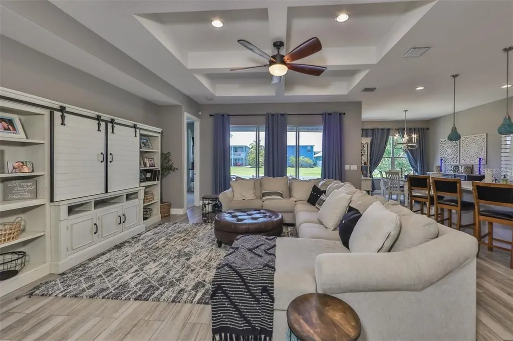 421 Bahama Grande Boulevard Apollo Beach FL 33572