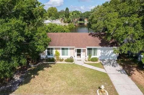 626 Bay Lake Trail Oldsmar FL 34677