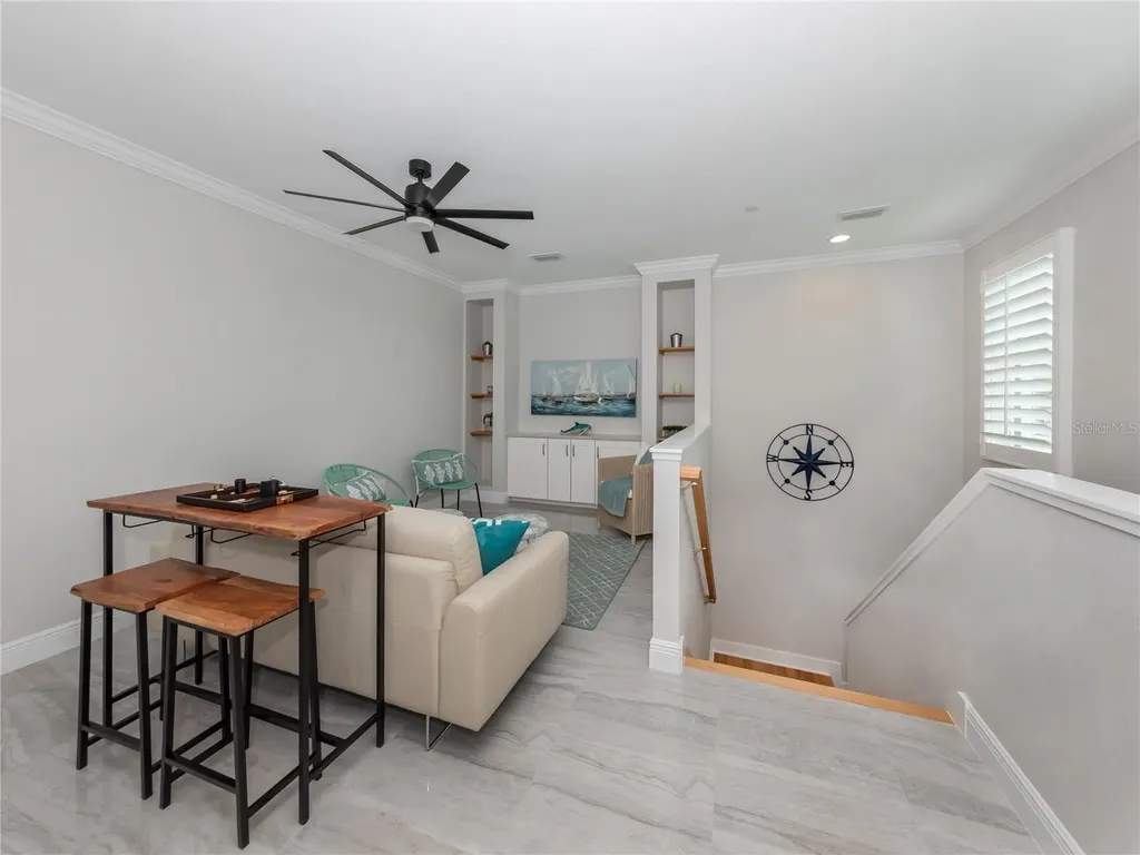 934 E Venice Avenue Venice FL 34285