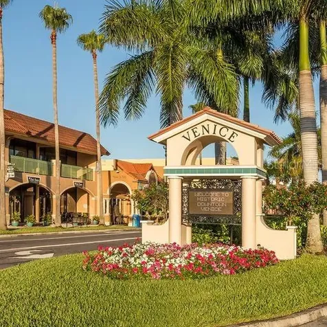 934 E Venice Avenue Venice FL 34285