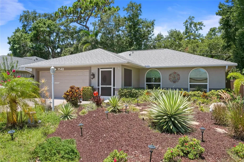 7542 42nd Court E Sarasota FL 34243