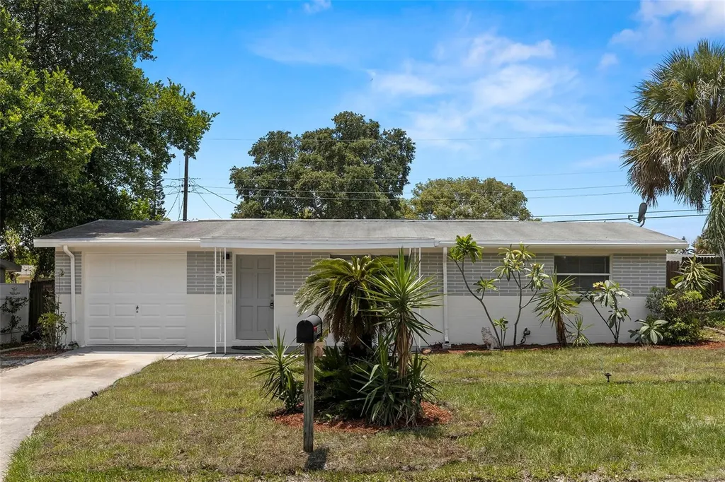 2031 Holiday Drive Holiday FL 34691