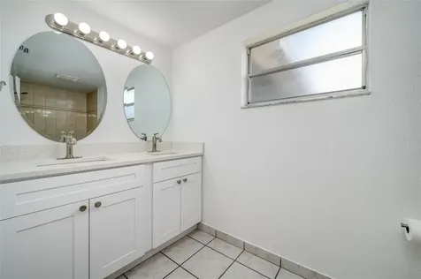 10205 Westbranch Court Tampa FL 33615