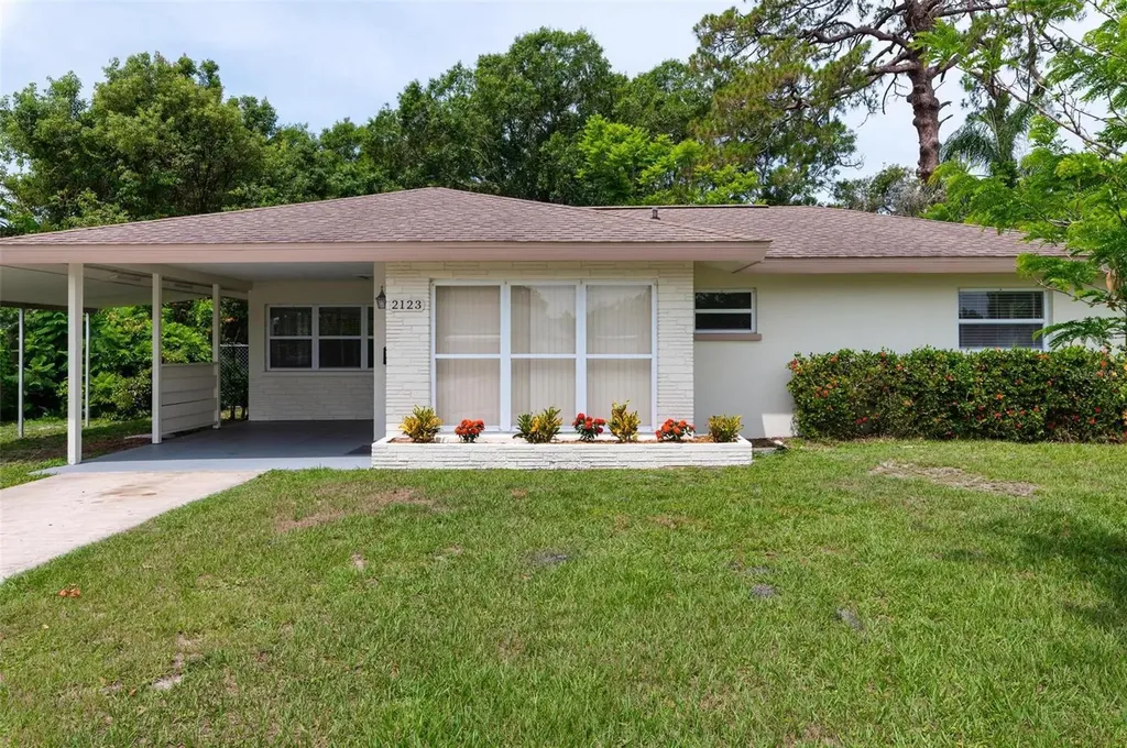 2123 Crampton Avenue Sarasota FL 34235