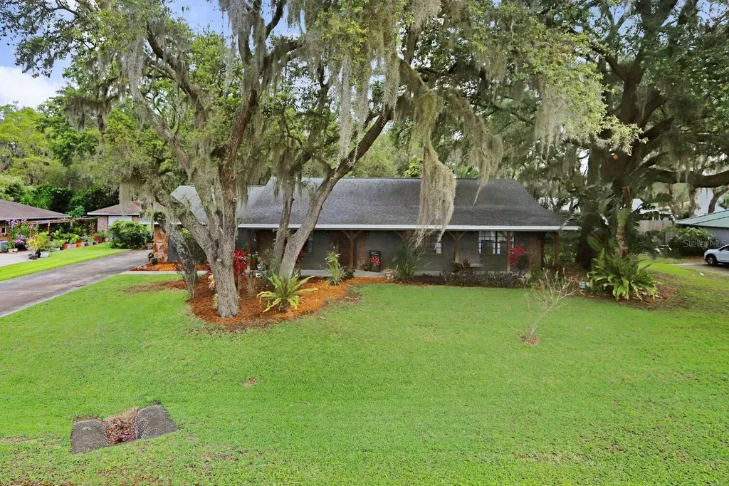 1314 Hammock Shade Drive Lakeland FL 33809