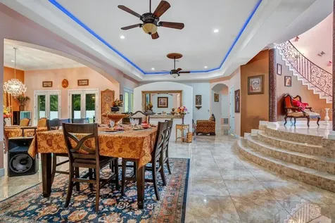 314 W Kelly Park Road Apopka FL 32712