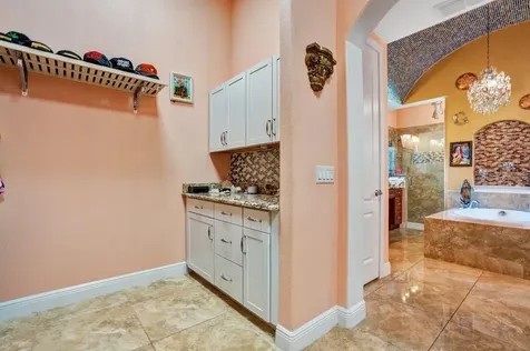 314 W Kelly Park Road Apopka FL 32712