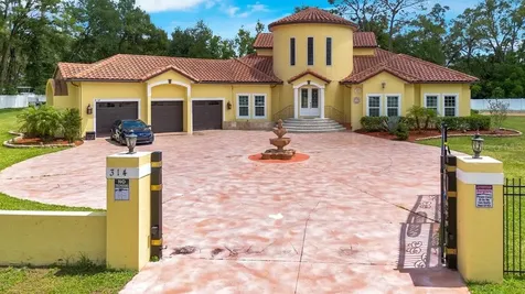 314 W Kelly Park Road Apopka FL 32712