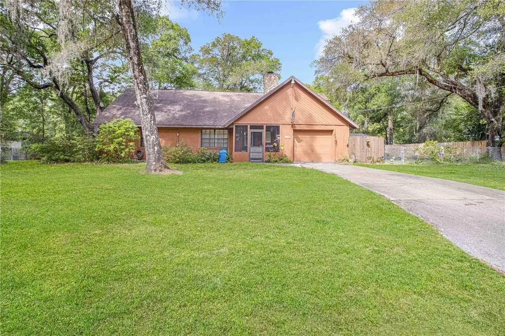620 N Savary Avenue Inverness FL 34453
