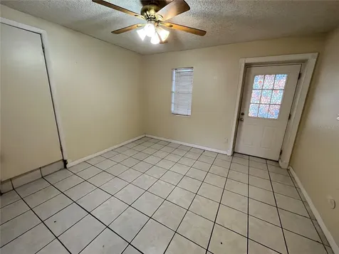 501 W Mclendon Street Plant City FL 33563