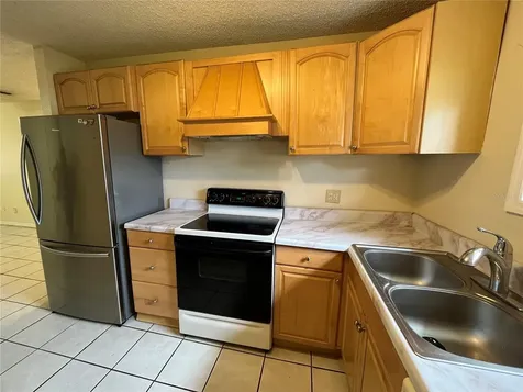 501 W Mclendon Street Plant City FL 33563