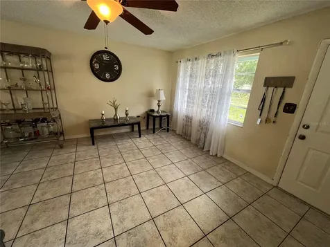 501 W Mclendon Street Plant City FL 33563