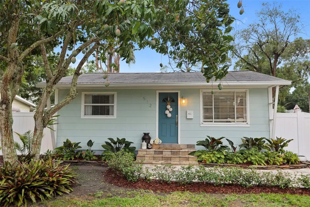 512 44th Avenue N St Petersburg FL 33703