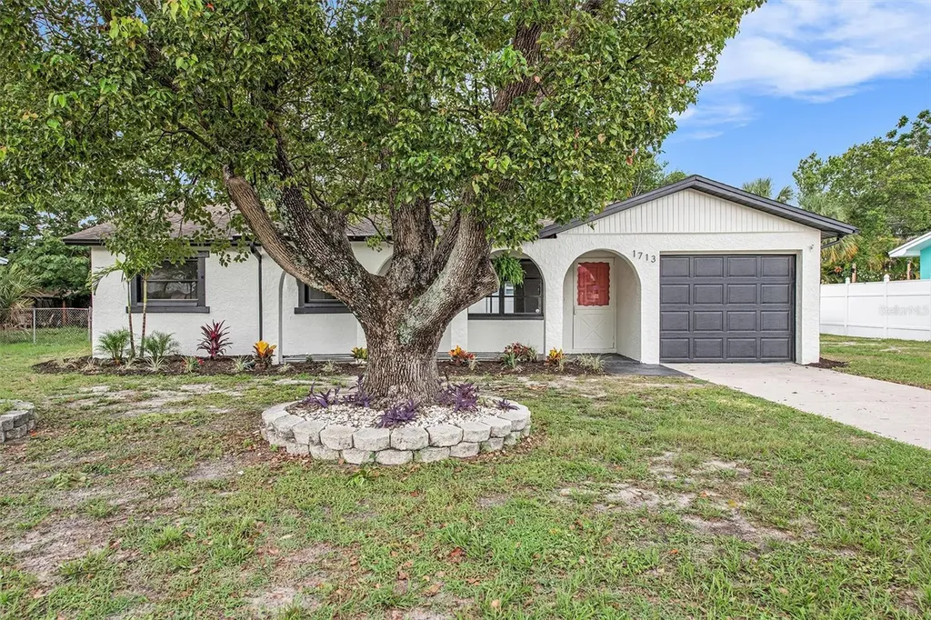 1713 Cardinal Drive Clearwater FL 33759