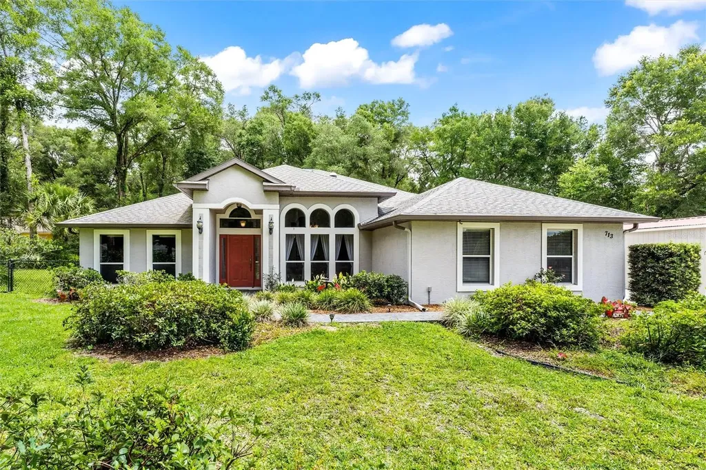 713 N Ridgewood Avenue Deland FL 32720