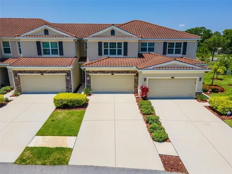 587 53rd Avenue N St Petersburg FL 33703