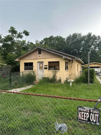 6230 Randolph Avenue Orlando FL 32809