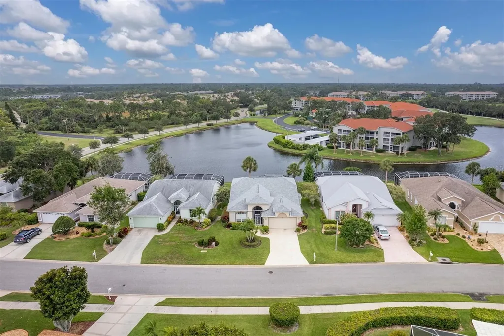 8972 Whitemarsh Avenue Sarasota FL 34238