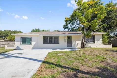 6616 Kent Drive N St Petersburg FL 33702