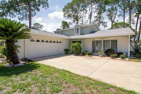 8018 Greenshire Drive Tampa FL 33634
