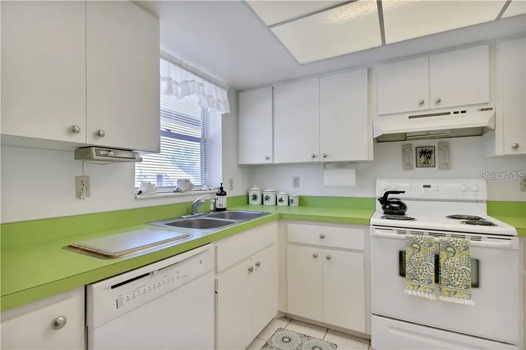 525 Parkdale Venice FL 34285