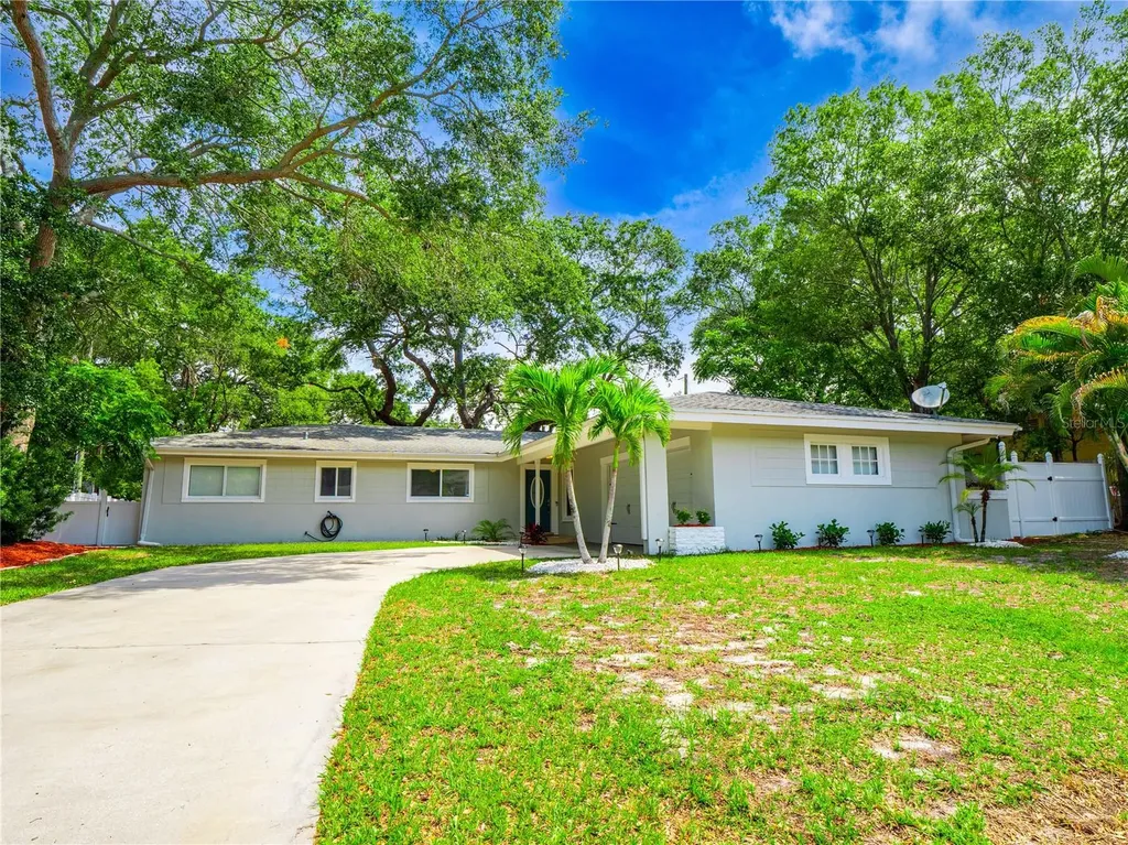 1554 Linwood Drive Clearwater FL 33755